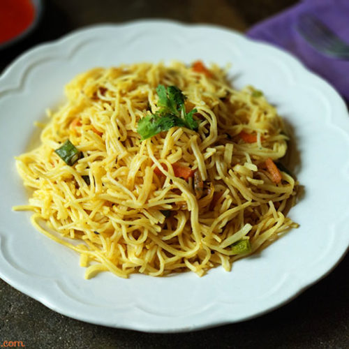 Veg Noodles Recipe, How to make Veg Noodles at home - FoodBreeze